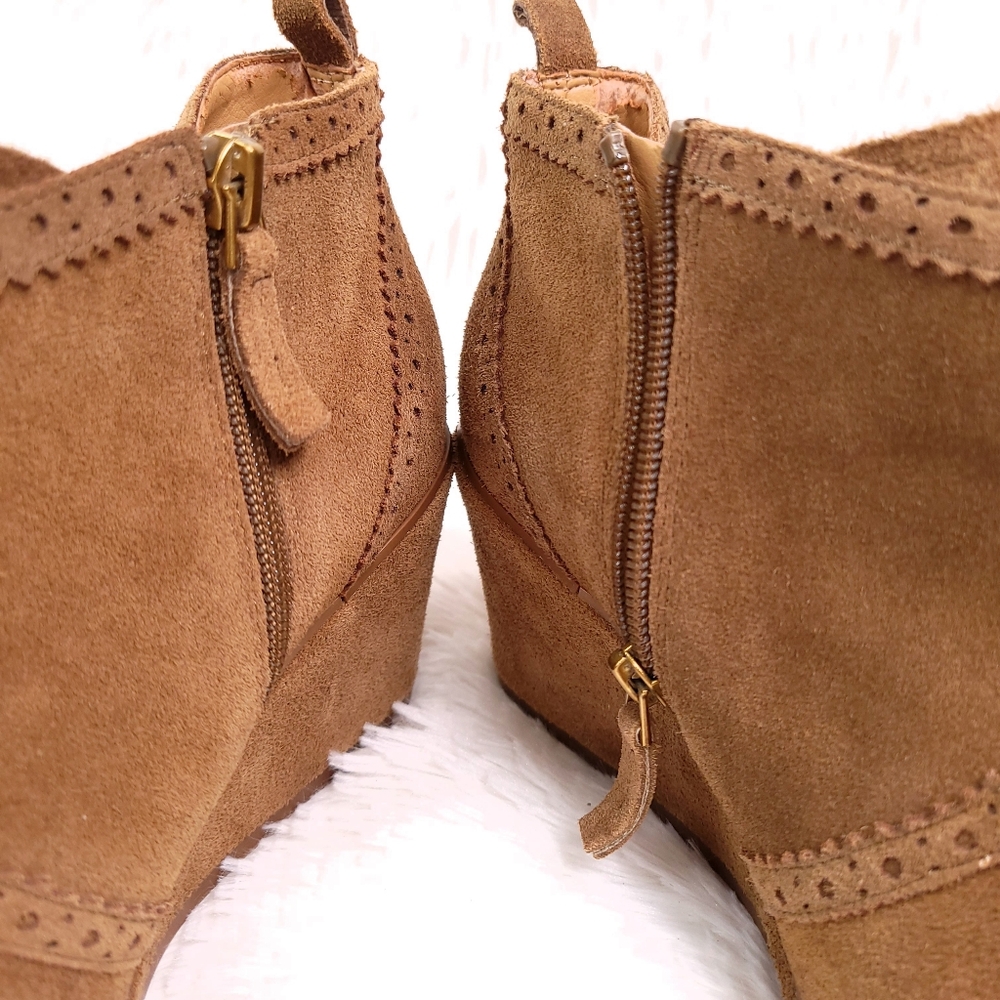 Franco Sarto Arielle Wedge Booties Suede Leather 9.5 - Picture 4 of 10